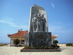 Nhà Trưng Bày Hải Đội Hoàng Sa Kiêm Quản Bắc Hải