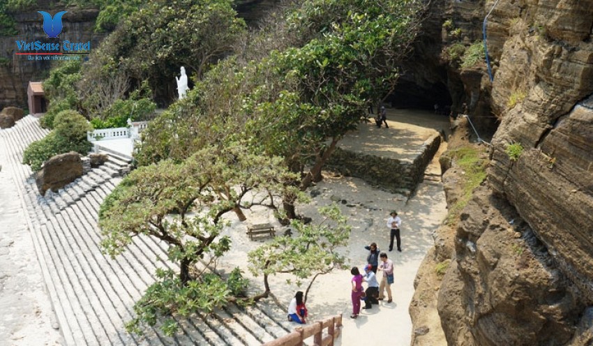 Chùa Hang Đảo Lý Sơn - Quảng Ngãi