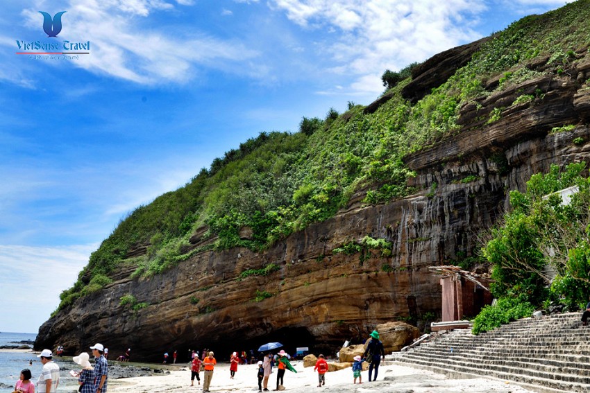 Chùa Hang Đảo Lý Sơn - Quảng Ngãi